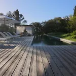 Bien Loin D'ici Nîmes