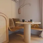 Alojamento de Acomodação e Pequeno-almoço Bien Loin D'ici 4*