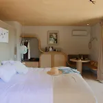 Bien Loin D'ici 4* Nîmes